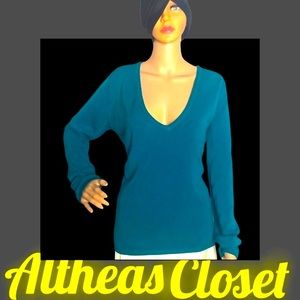 New York & company sweater